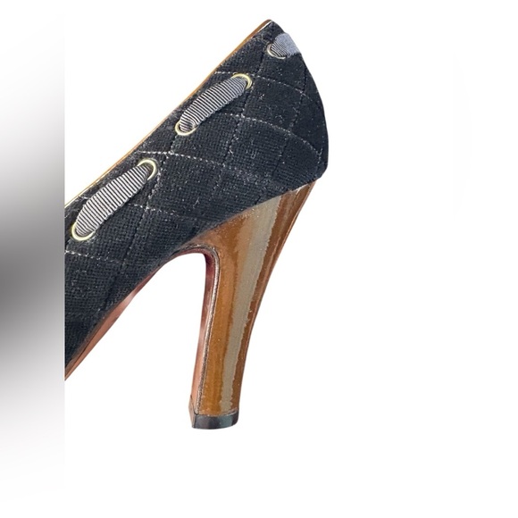MARC JACOBS women’s Black Quilted Velvet Peep
Toe Heels 4” sz 37.5 never worn - Picture 6 of 9